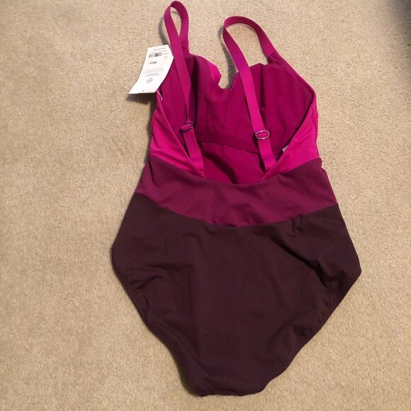 NWT Athleta Coastline 1 piece Swimsuit large - Picture 3 of 4